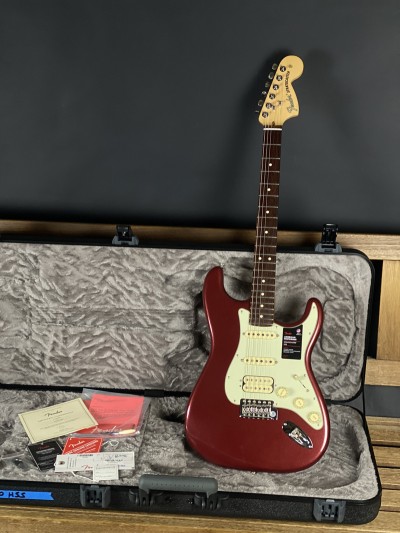 Fender American Performer HSS Aubergine com case Fender Original